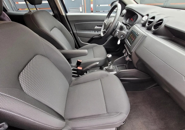 Dacia Duster cena 63500 przebieg: 39000, rok produkcji 2019 z Słupsk małe 379